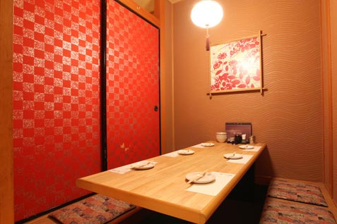 『蒸し屋清郎 渋谷』のプライベート感いっぱいの個室