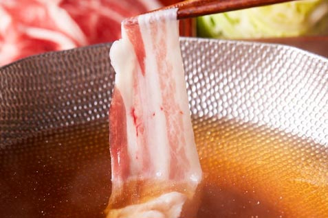 「個室和食 東山 新宿本店」の「黄金の出汁しゃぶ」