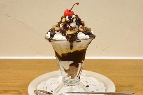 『Jennifer Seven（ジェニファーセブン）』の「Chocolate Fudge Sundae（チョコレートファッジサンデー）」