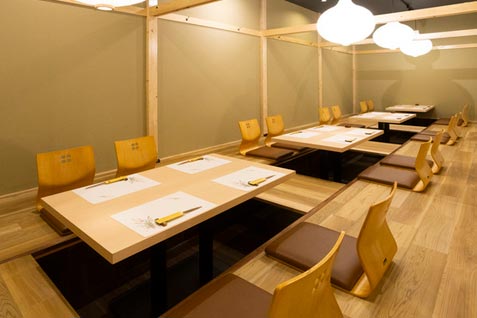 『飲み食い処 忠治』の掘りごたつ個室