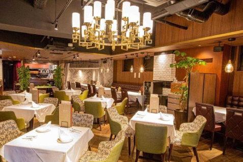 「Italian＆Grill AQUA～il forno～」の店内