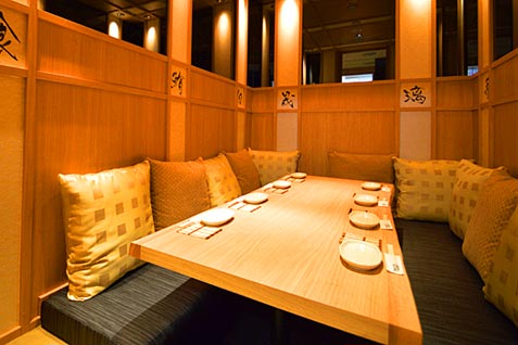 「マグロ 婆娑羅 上野店」の個室