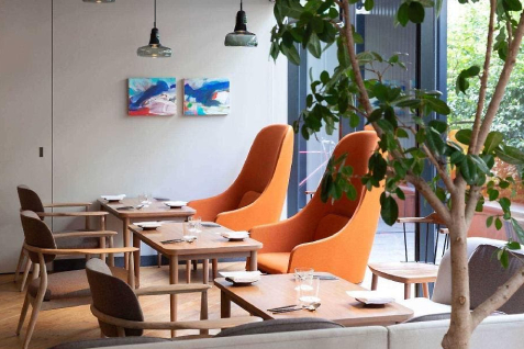 「Bistro NOHGA」の店内