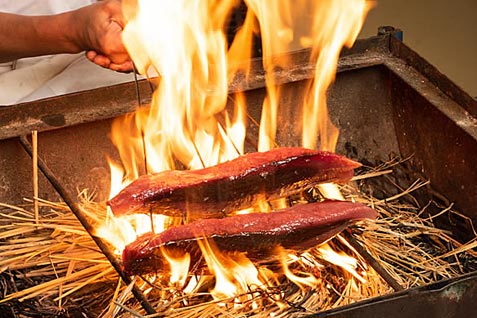 「お魚総本家 池袋西口店」の「かつお藁焼き」イメージ