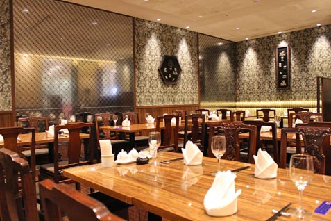 「中国名菜 銀座アスター」の店内