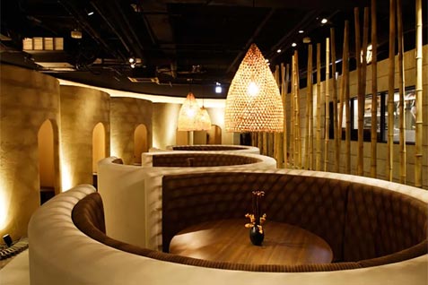 『隠れ房 池袋店』の店内