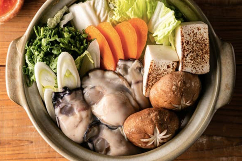 「日本酒と海鮮 痛風屋 池袋西口店」の「牡蠣鍋」