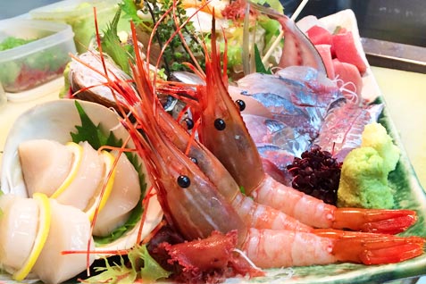 『魚河岸料理の旨い店 味の上田』の「旬のお造り盛合せ」