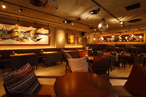 「CAFE NOISE」の店内