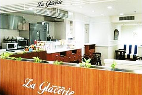 ラ・グラスリィ 西武池袋本店 （La Glacerie）の外観。デパート内で落ち着いて過ごせる