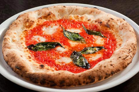 『Trattoria&Pizzeria LOGIC 池袋東口店』の「マルゲリータ」