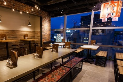 『焼肉ZENIBA 渋谷店』の店内