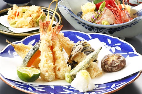 『大志満 新宿店』の会席料理一例。和食を存分に味わえる