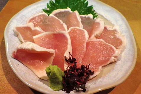『鳥料理と旬の味 ふく鶴』の絶品「とりわさ」