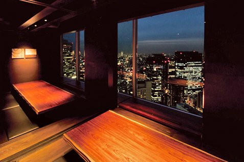 『個室居酒屋 番屋 西新宿住友ビル店』の夜景が見える個室