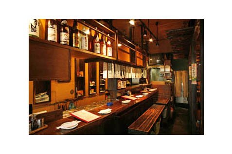『焼き鳥居酒屋 ばんしゃく家』の店内