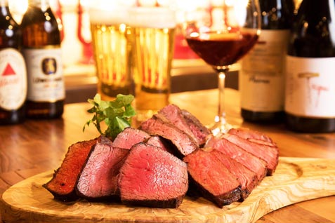 『神田の肉バル RUMP CAP 池袋西口店』の肉料理