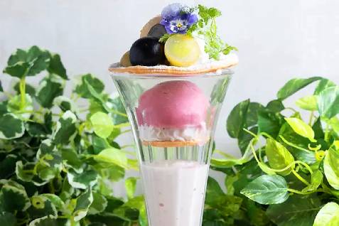 「cafe&bar +Plus C」の限定スイーツ