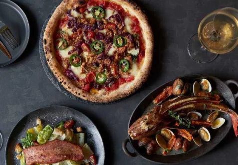 「800°DEGREES ARTISAN PIZZERIA NEWoMan YOKOHAMA」のピッツァ例
