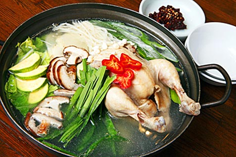 韓国料理　小屋の参鶏湯