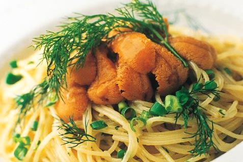 『イタリア料理 ビランチャ 梅田店』の絶品「たっぷりの生ウニを和えたスパゲッティ」