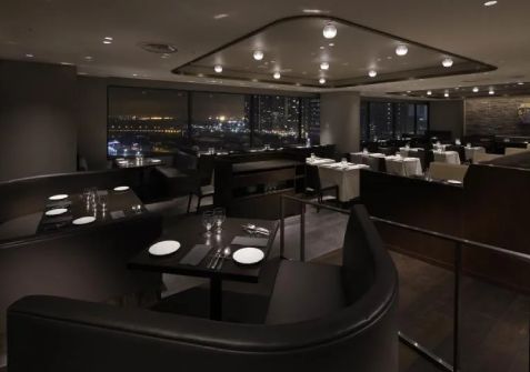 「イルピノーロ スカイテラス」の店内