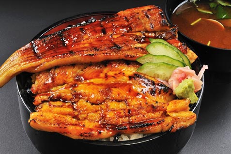 『喜久鮨』の一番人気「極上 焼き穴子丼」
