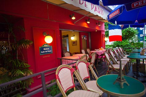 『ビストロ・カフェ・ド・パリ』の外観