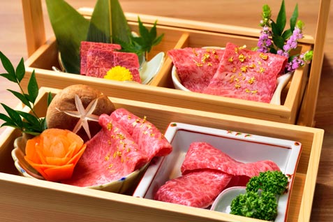 『焼肉 肉縁 新宿店』のおすすめ「神戸牛vs特選和牛」