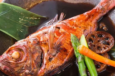 『どまん中 赤坂店』の魚料理