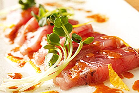「白金魚～PLATINUM FISH～ 本店」のカルパッチョ