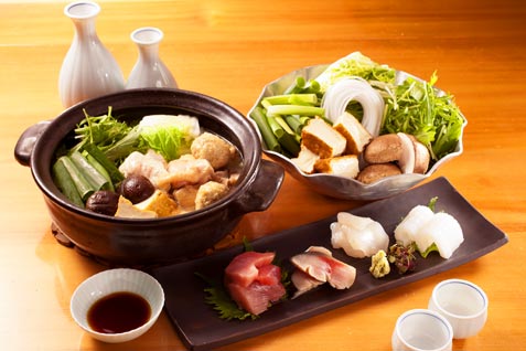 「鳥料理　宮新」の水炊き