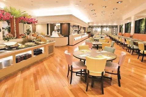 「世界バイキング エトワール」の店内
