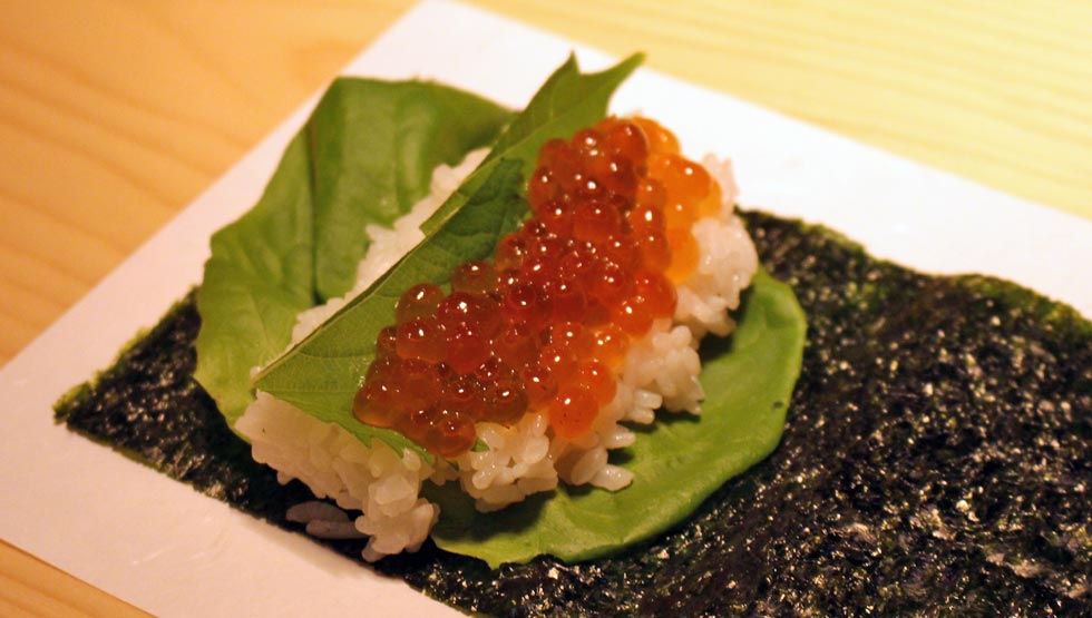 『権八 NORI-TEMAKI 原宿』の「いくら」