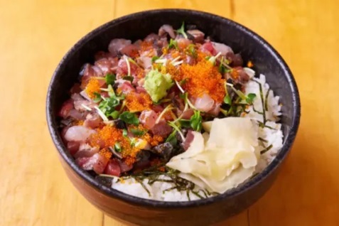 『銀座　黒尊』の「贅沢コロコロ丼」