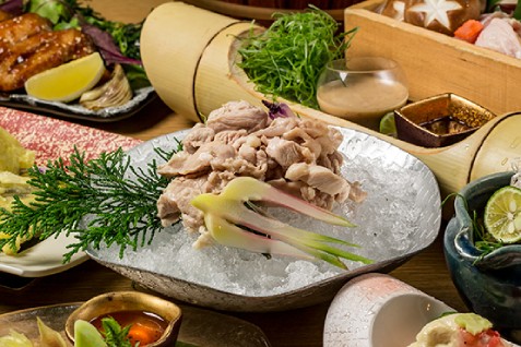 「横浜 地鶏と個室 兼政」の料理例