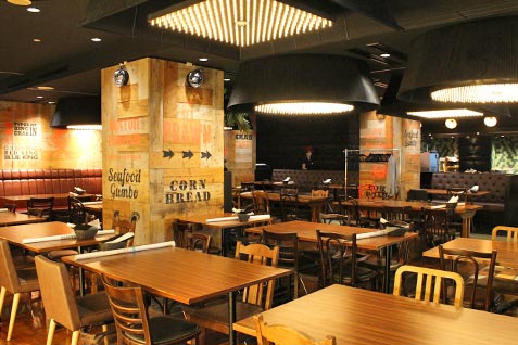 『ダンシングクラブ東京』の店内