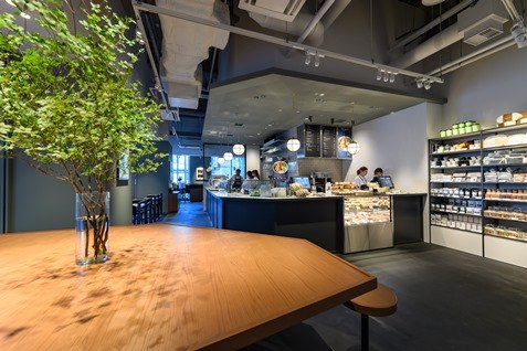 DEAN & DELUCA CAFE　カウンター