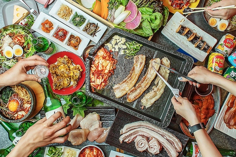 「サムギョプサル　韓国料理　バブ 梅田店」のサムギョプサル例