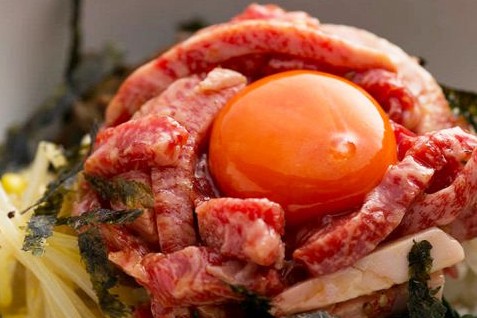 「焼肉 どんどん 北新地店」の焼肉例