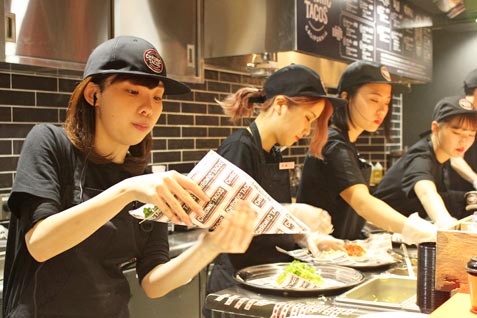 『CHRONIC TACOS』の店内