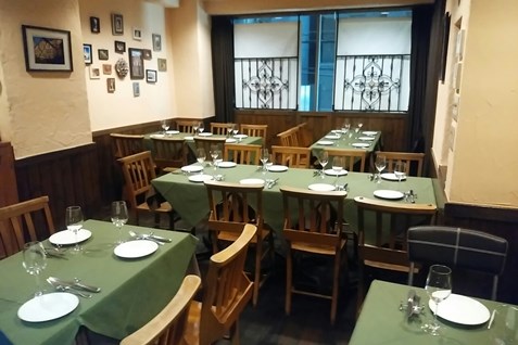 『フォンダサンジョルディ』店内