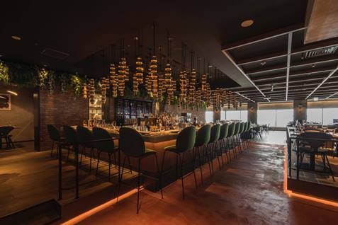 『Longrain（ロングレイン）Tokyo 』のラグジュアリーな店内