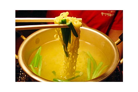『ヤマダモンゴル 神田北口店』の「あがりラーメン」