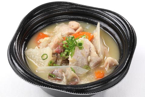 『塚田農場スタンド』の「鶏白湯煮込み」
