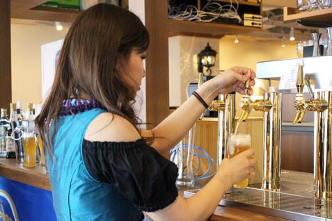 ランチタイム限定のドイツブッフェも用意！『Zum BIERHOF neu 新宿東口』誕生