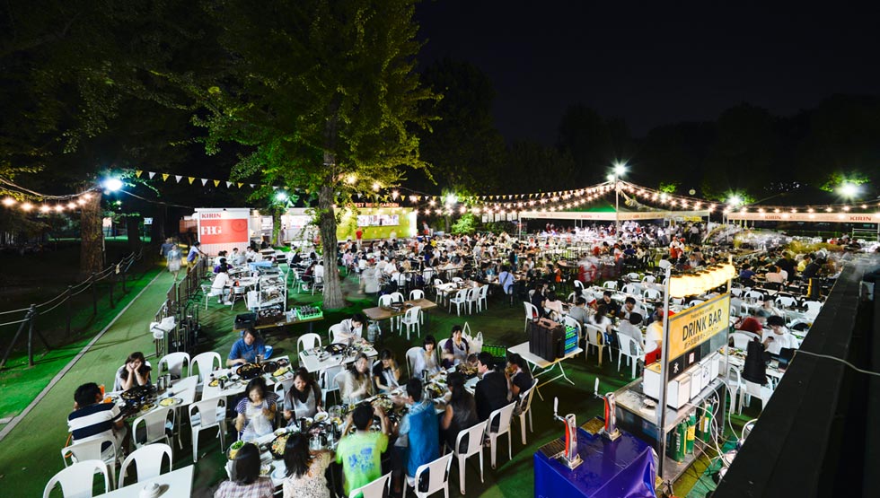 飲み放題と食べ放題でたっぷり満喫！ クラフトビールもBBQも楽しめる『森のビアガーデン』