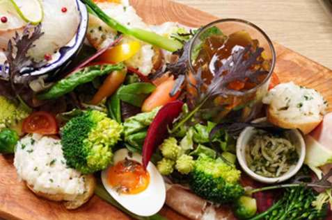 『tsuchi 農園野菜と新鮮魚介』の料理