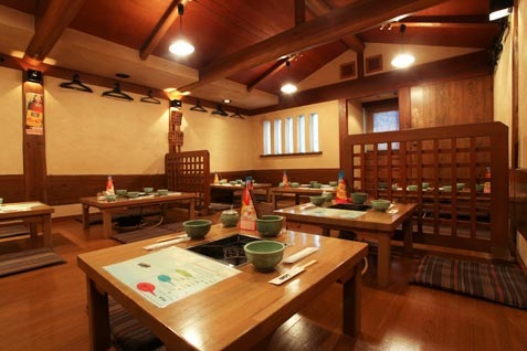 『もつ鍋 醍醐 』の店内
