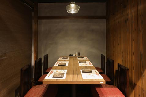 『焼き鳥 備長炭と宮崎地鶏専門 TORA鶏YA』の個室